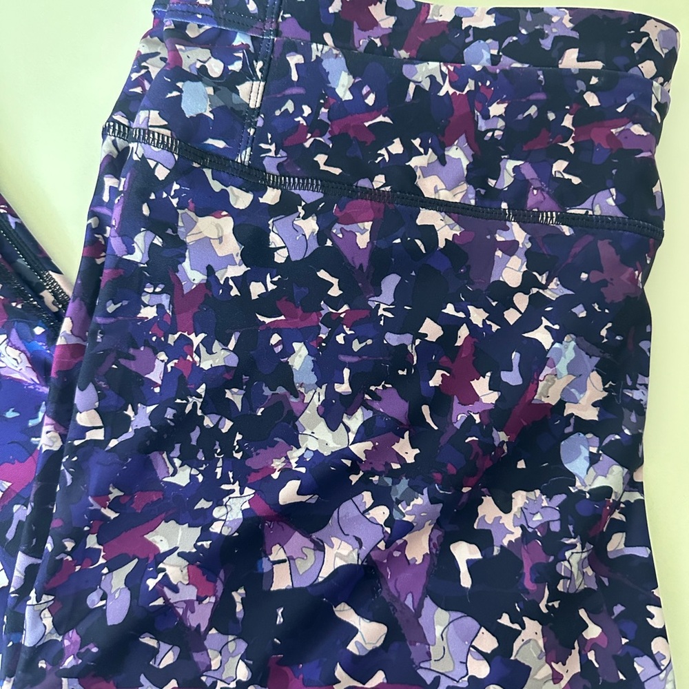 Fabletics Gia Printed Powerlite Crop - image 3